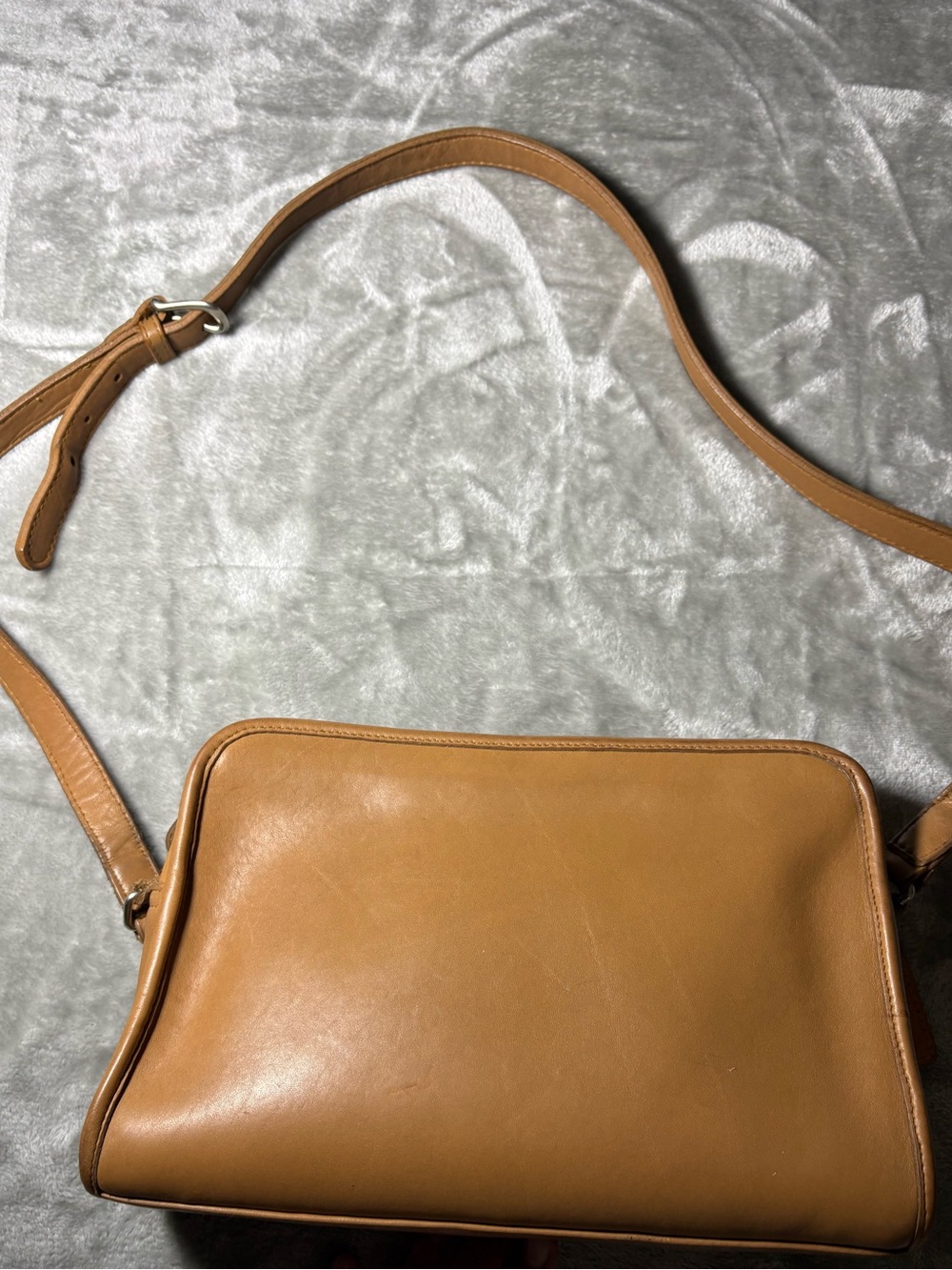 Vintage 1997 Coach Sutton Zip Bag 9814 Tan Leather